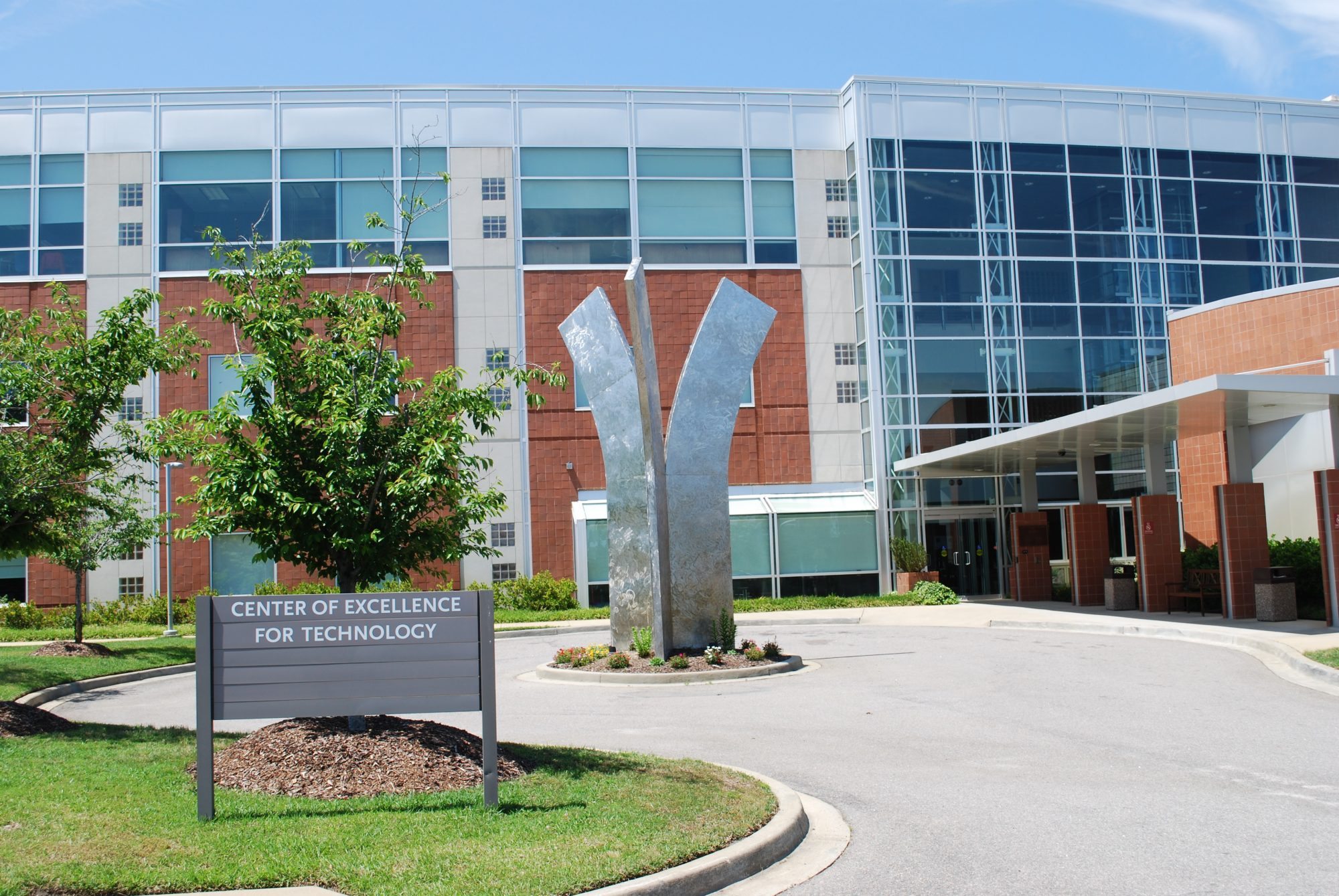 Midlands Technical College Accelerator Building - M. B. Kahn Construction